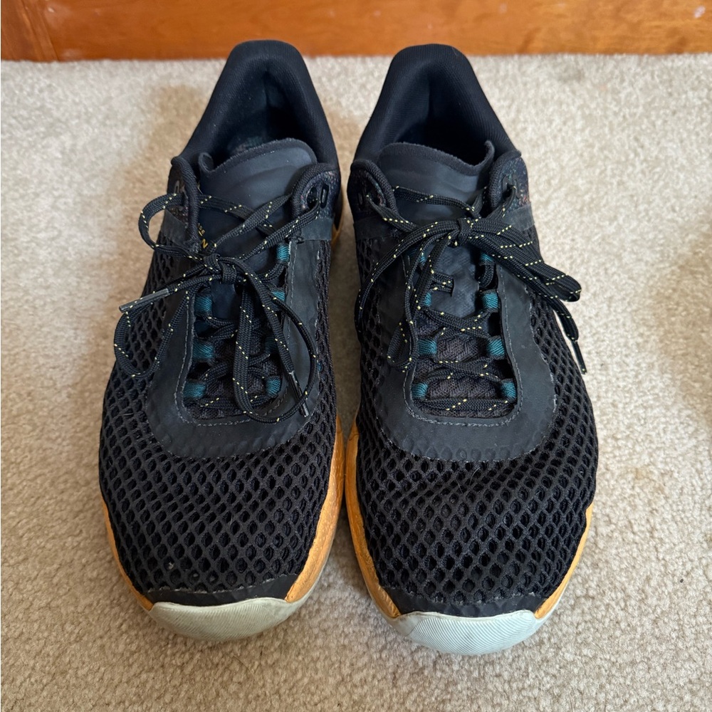 Under armour tribase reign athletic shoes.